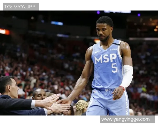 [2026年02月14日]NBA一夜动态：湖人旧将比斯利签约海外，克莱迎利好，猛龙2.15亿前锋赛季报销