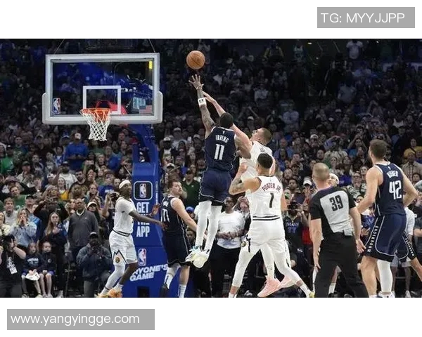 独行侠内部爆料：库珀·弗拉格左脚伤情详解，护具引发外界关注